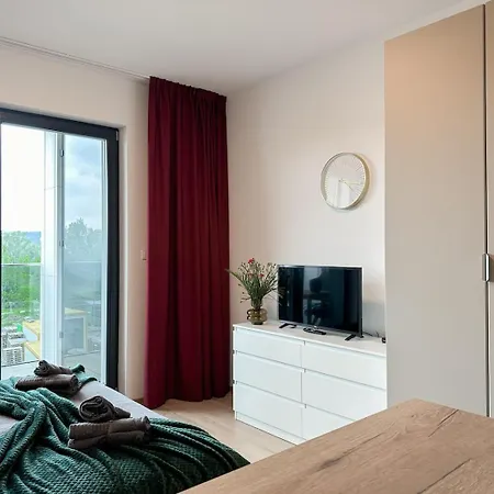 Real Living By Refa Balcony Retreat 75 Apartment