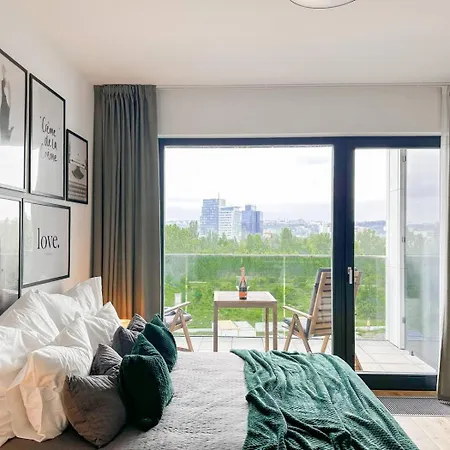 Real Living By Refa Balcony Retreat 75